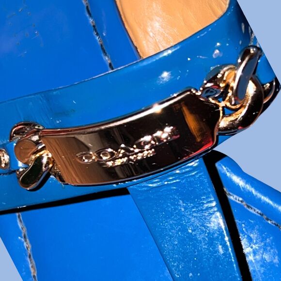 Coach Women's Blue 'Caterine' Sandals with Gold Accents Size 6B - Picture 3 of 5